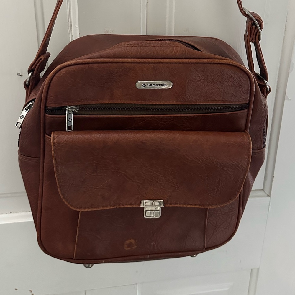 vintage 70s Samsonite messenger style travel bag
